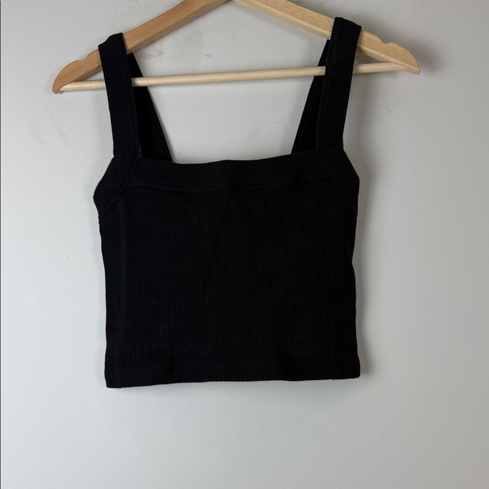 KOTN Black Ribbed Crop Top Size Medium
